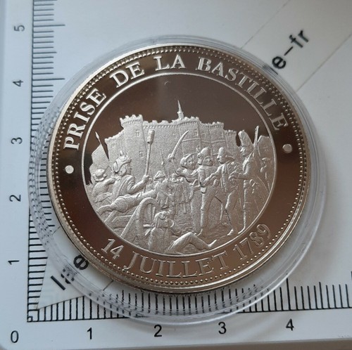 A07204 médaille révolution - médaille,