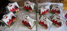 LOT DE 8 MAISONS DE NOEL