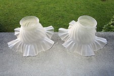 Deux belles tulipes anciennes paire pour lustre lampe applique Art Nouveau Déco.