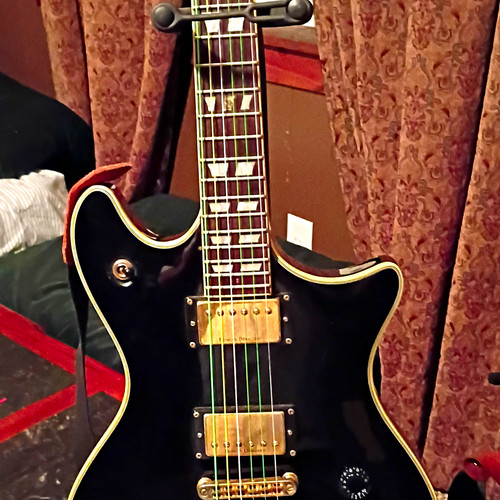 Schecter string solid - s-1,