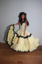 robe de style flamenco pour poupées Barbie