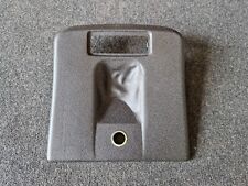 Cache panneau manivelle toit