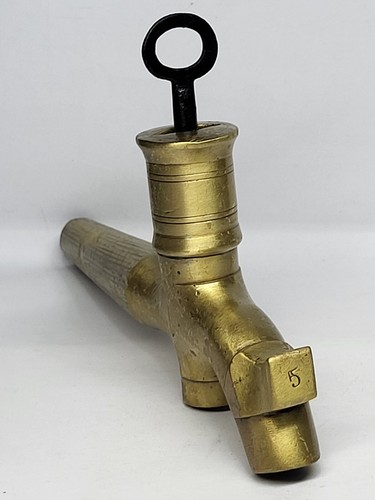 Ancien robinet clé - ancien,