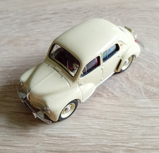 Miniature 1:43 Renault 4CV