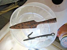 hameçon   bronze et pointe de