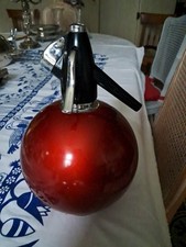 4) Siphon vintage rouge -