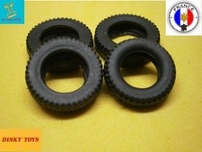 DINKY TOYS 4 PNEUS NOIR