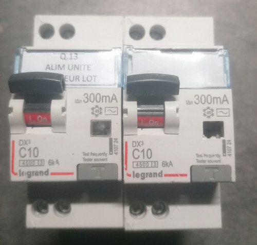 Disjoncteur differentiel 10a - disjoncteur,