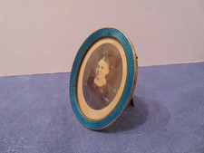 ancien cadre photo ovale en