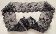 Dentelle ancienne noire, type