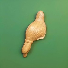 canard suspendu en bois