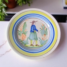 Quimper. Assiette en faïence