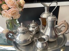 Ensemble thé café Etains du Manoir avec plateau et aiguière