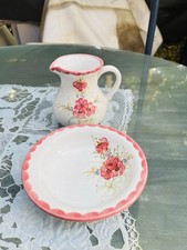 Charmant Nécessaire de toilette poupée: broc + vasque faïence, fait main signé