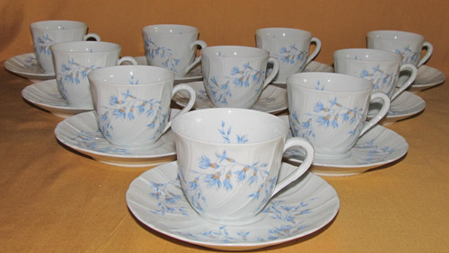 Limoges bernardaud tasses - 10,