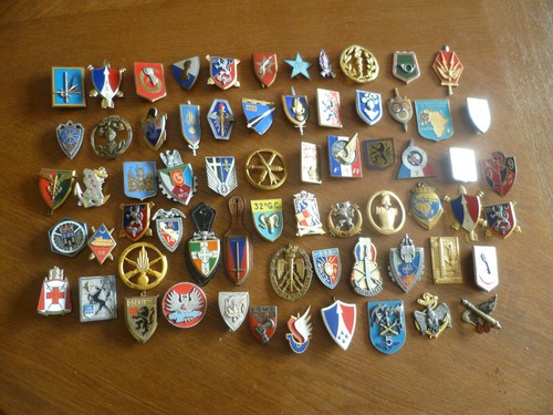 Vends lot insigne - lot,
