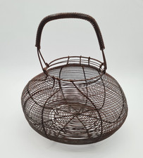 Panier ancien en fil de fer