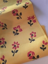 MERCERIE ruban jaune or imprime fleur rouge 5mx6,7cm#ubbon