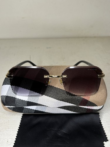 Brand new burberry - brand,