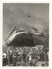 Le paquebot Paris en feu