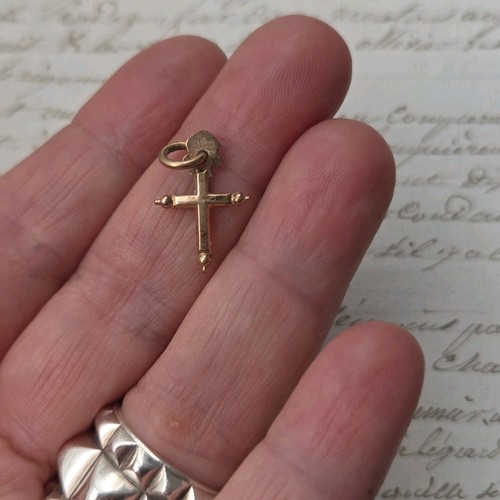 Minuscule croix jeannette - minuscule,