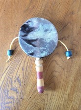 Tambourin mendiant hochet - de,