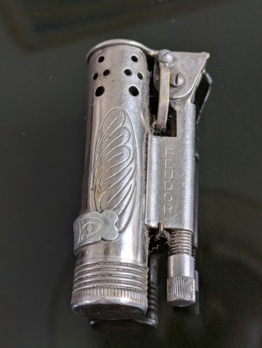 Briquet ancien feudor - briquet,