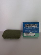 BOITE AVEC CHARBON CHAUFFE MAIN CHASSEUR PÊCHEUR  avec 12 recharges comme neuf