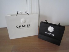 Sac papier CHANEL 43x33  31