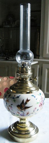 Tres belle lampe petrole - belle, a