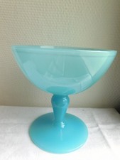 ancienne coupe en opaline h