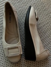 CHAUSSURES BEL CHOU'S P38 CUIR ECRU BOUCLE STRASS PETIT TALON COMPENSE NEUVES