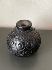 Petit Vase Miniature en Terre