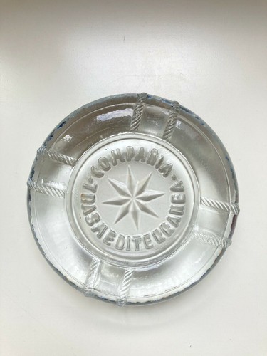 Ancien cendrier verre forme