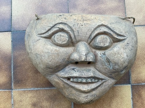 Masque dayak artisanal - dayak,