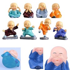 Figurines moines en résine