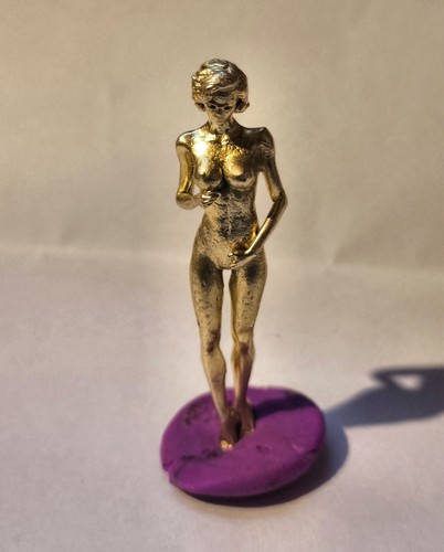 Belle figurine vintage - belle,