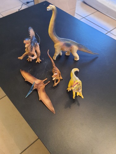 Lot 5 dinosaures - ,