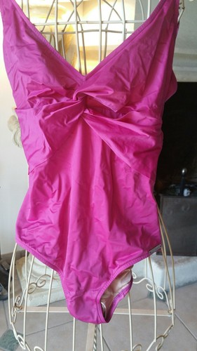 Maillot bain piece fushia - 1,