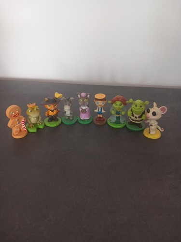 Lot petites figurines - lot,