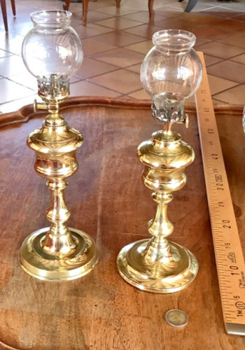 Anciennes grandes lampes - anciennes, à