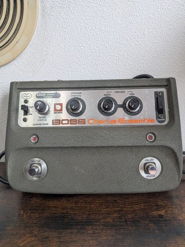 Pédale effet guitare - pédale,