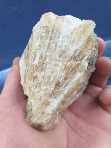 Aragonite miel mineraux - aragonite, miel,