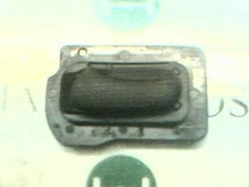 POIGNEE INTERIEURE AVANT