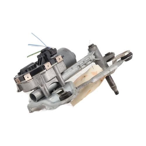 Moteur essuie glace avant