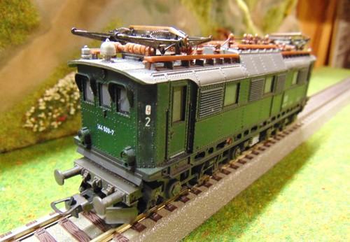Locomotive électrique 144 - locomotive, e