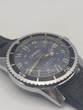 Montre de plongée vintage