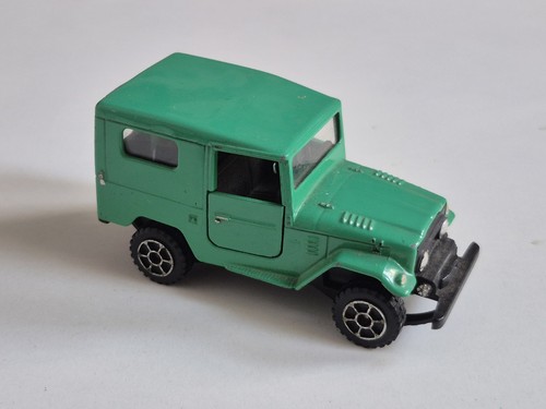 Voiture miniature toyota land - miniature,