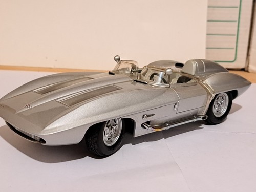 Autoart chevrolet - 1/18,