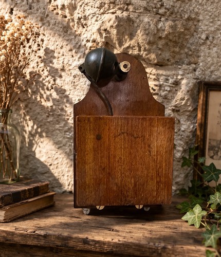 Ancien appareil électrique - , /